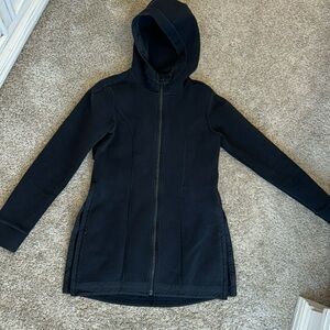 Lululemon zip-up jacket size 4